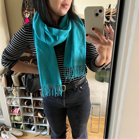 COACH 70% Wool 30% Cashmere Blend Teal Aqua Fringe Long Winter Scarf Wrap OS - Picture 3 of 7